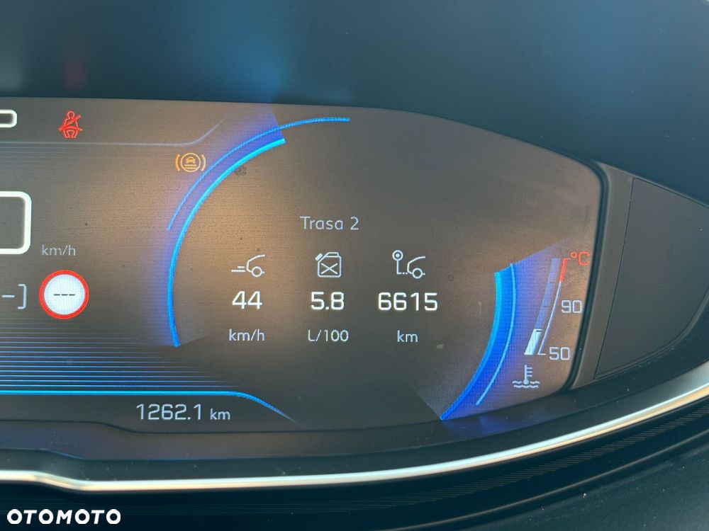 Peugeot 3008 1.5 BlueHDi Road Trip S&S EAT8 - 6
