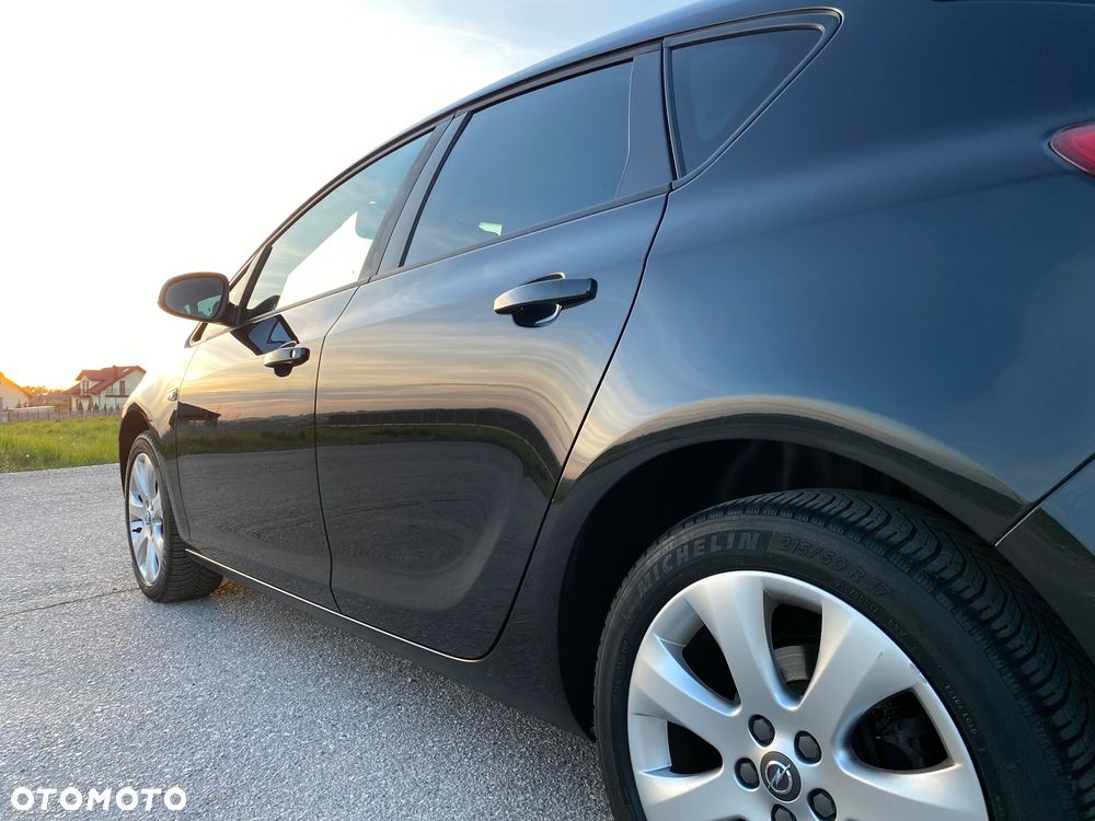 Opel Astra 1.4 Turbo Design Edition - 12