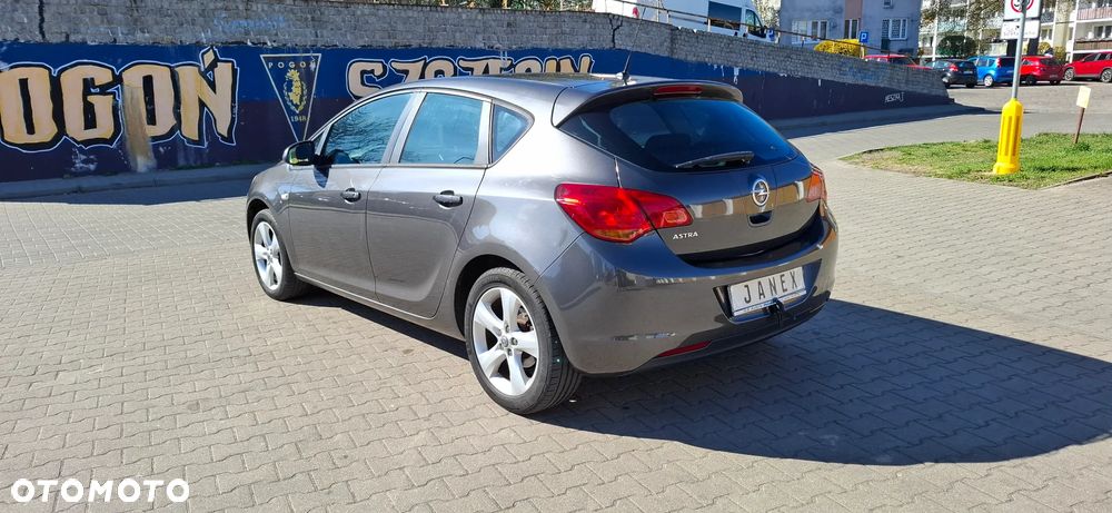 Opel Astra 1.4 Catch me - 13