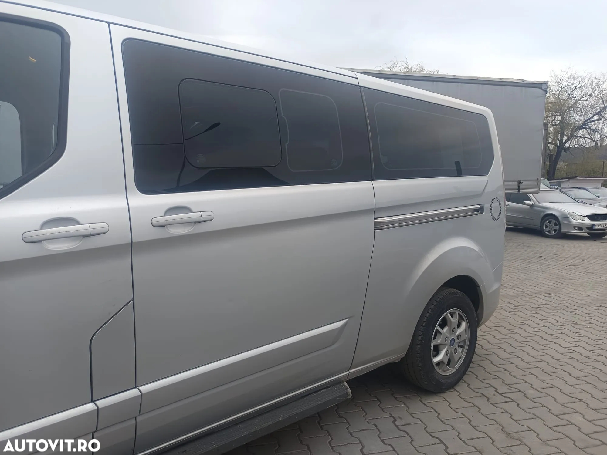 Dezmembram Ford Tourneo Custom 300LTD E-TECH 2014 2.2 Diesel, cutie de viteze manuala - 3