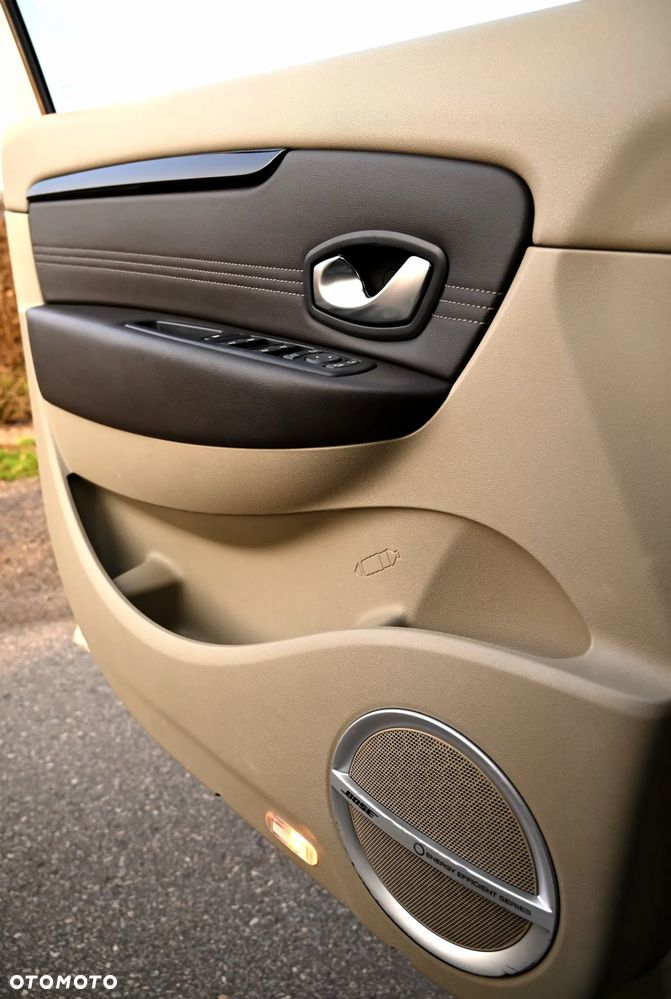 Renault Scenic TCe 130 Bose Edition - 23