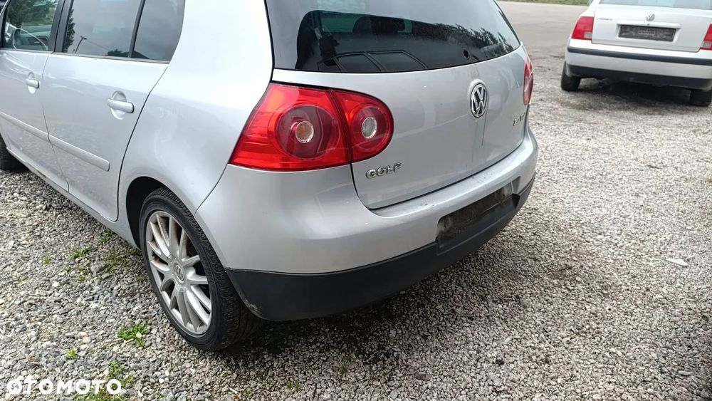 35501 Volkswagen golf V 2.0 TDI BKD 140 km na części skrzynia KNS lakier LA7W - 11
