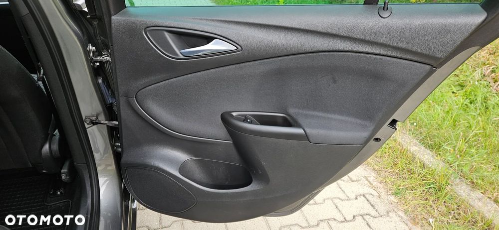 Opel Astra - 32