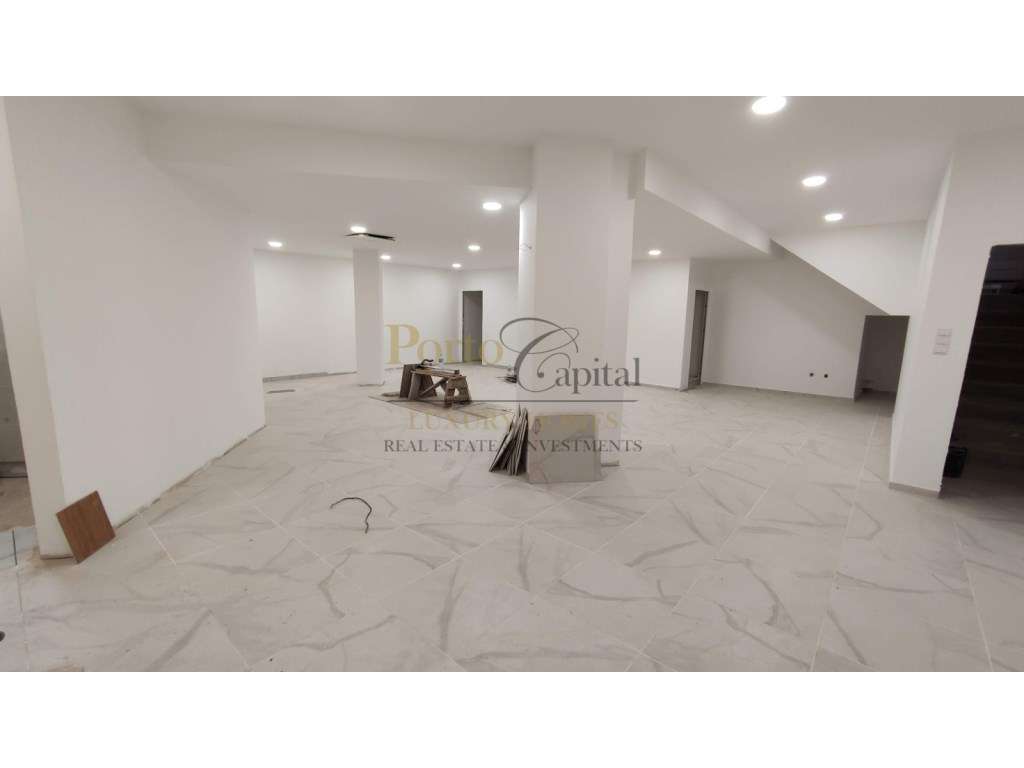 ESPAÇO COMERCIAL PARA ARRENDAMENTO EM MONTE DOS BURGOS, SENHORA DA ... - Grande imagem: 3/20