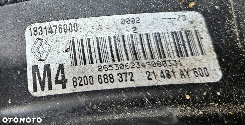 Renault Clio III 3 1.2 16v  wentylator chłodnicy 8200688372 - 5