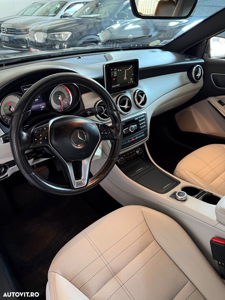 Mercedes-Benz GLA 200 d 7G-DCT Style - 14