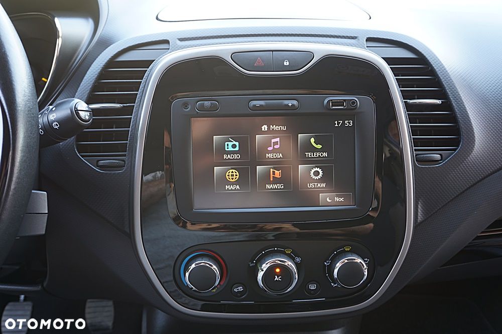 Renault Captur - 28