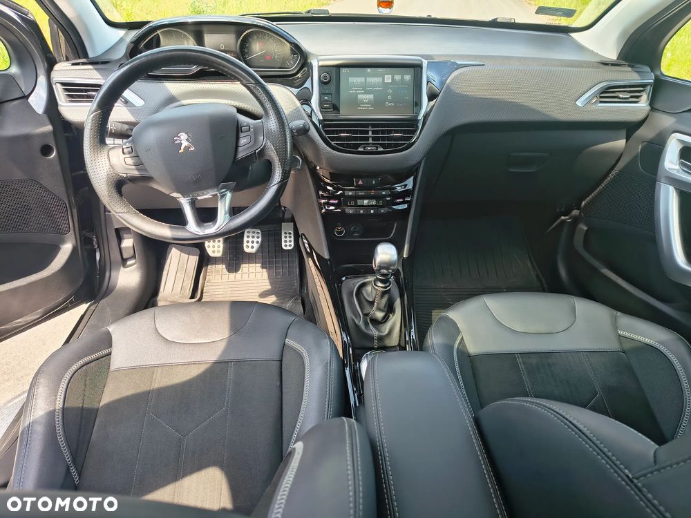 Peugeot 2008 PureTech 130 GPF Stop&Start Crossway - 11