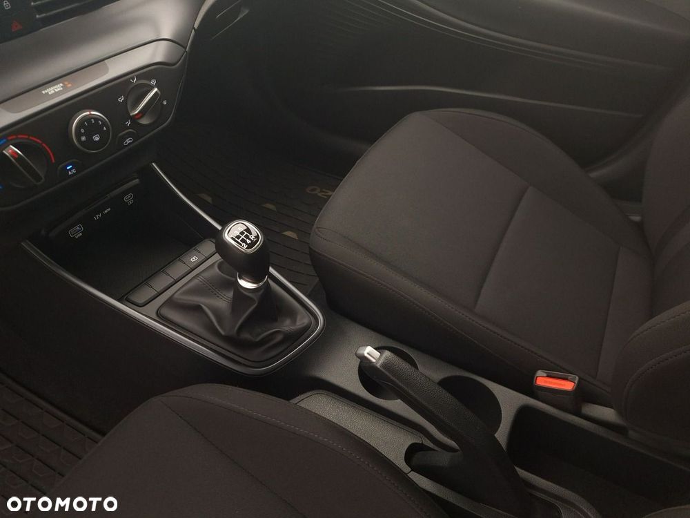 Hyundai i20 1.2 Modern - 20