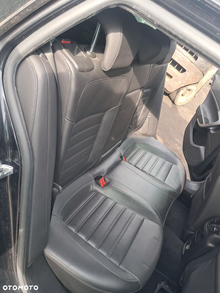 DAWCA CZĘŚCI OPEL INSIGNIA A TOURER KOMBI 2010 2.0 CDTI KL. Z22C - 11