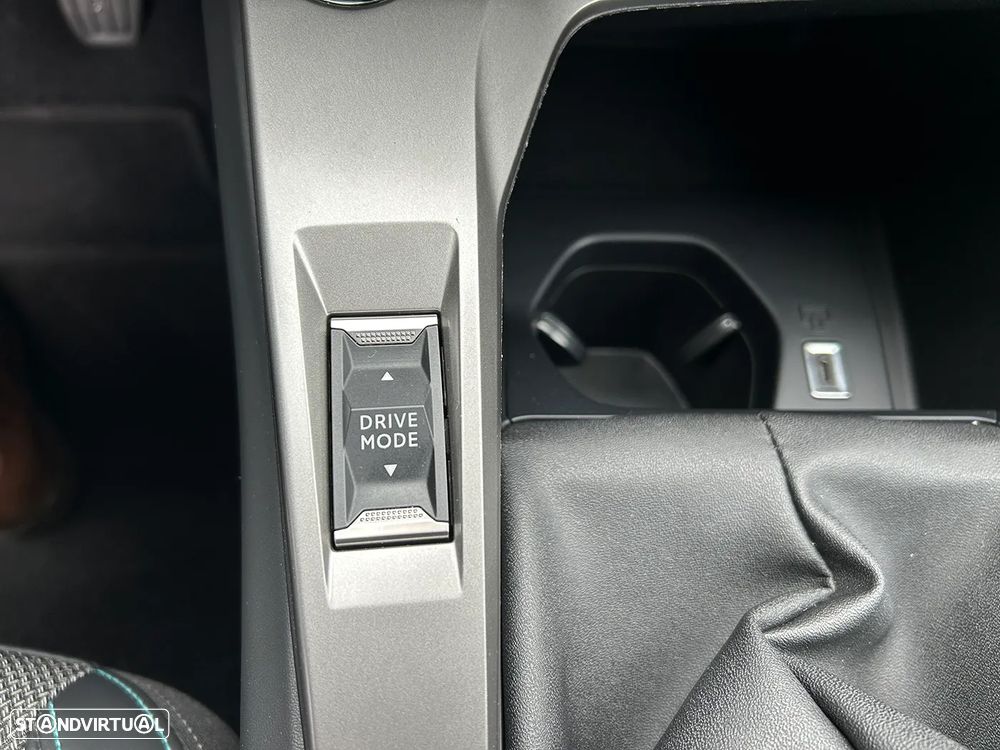 Peugeot 308 1.2 PureTech Allure Pack - 24