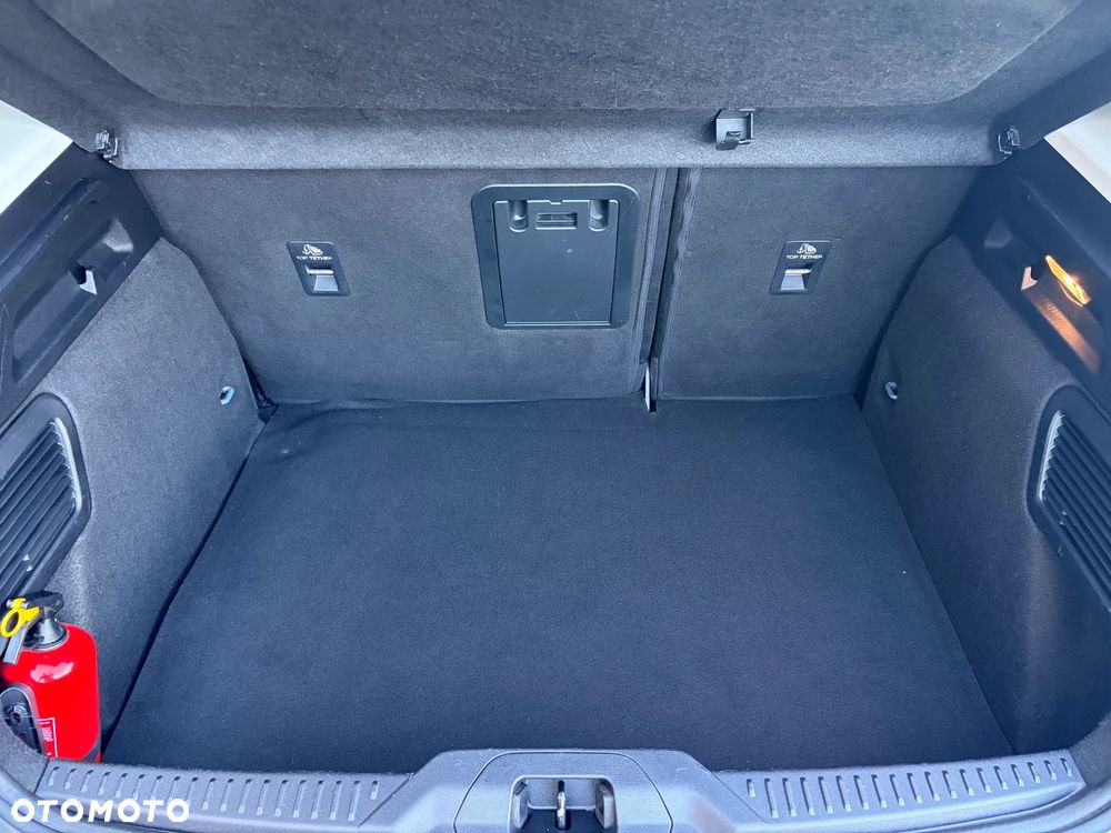 Ford Focus 1.0 EcoBoost Connected - 27