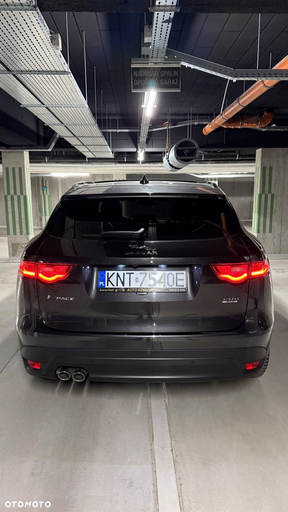 Jaguar F-Pace 20d AWD R-Sport Ingenium Edition - 8