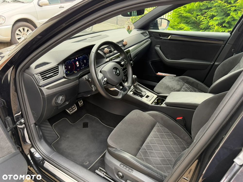 Skoda Superb 2.0 TDI DSG Sportline - 7