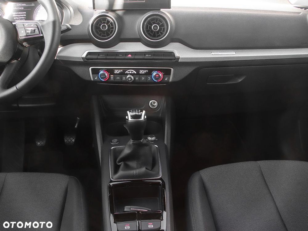 Audi Q2 30 TFSI - 16