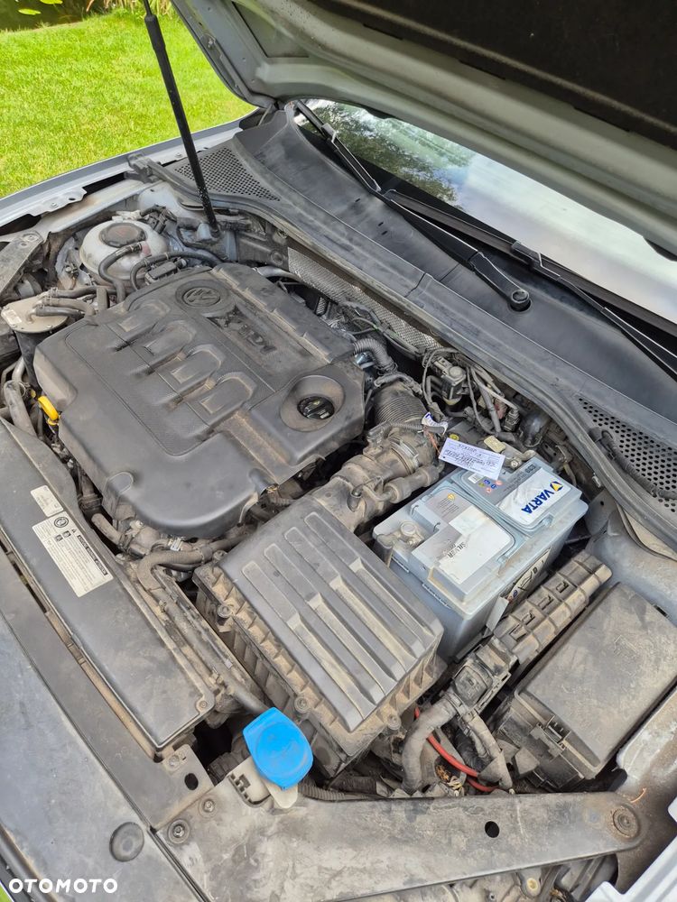 Volkswagen Passat 2.0 TDI (BlueMotion Technology) DSG Comfortline - 18