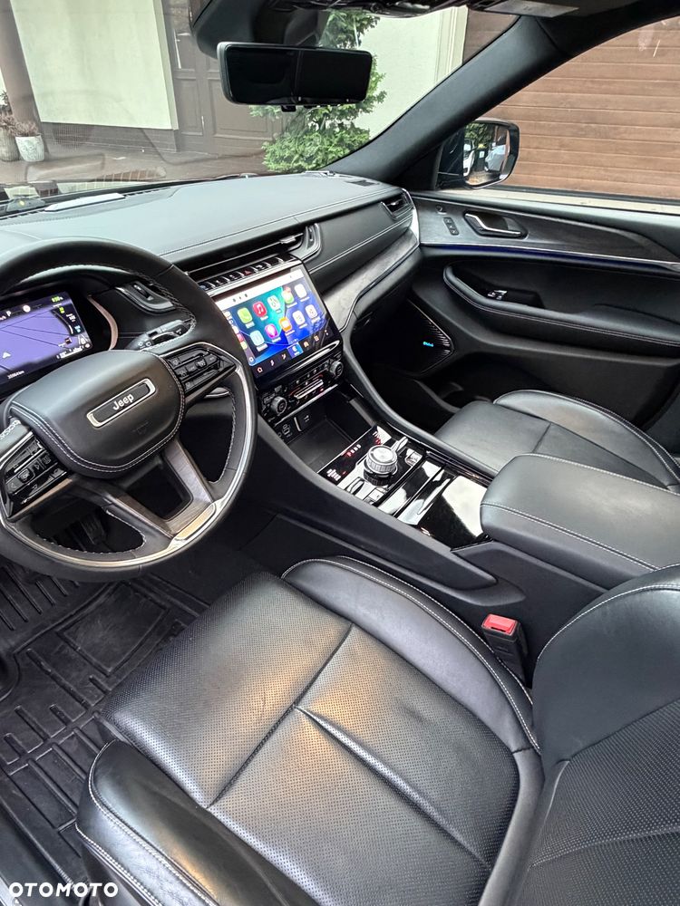 Jeep Grand Cherokee - 8