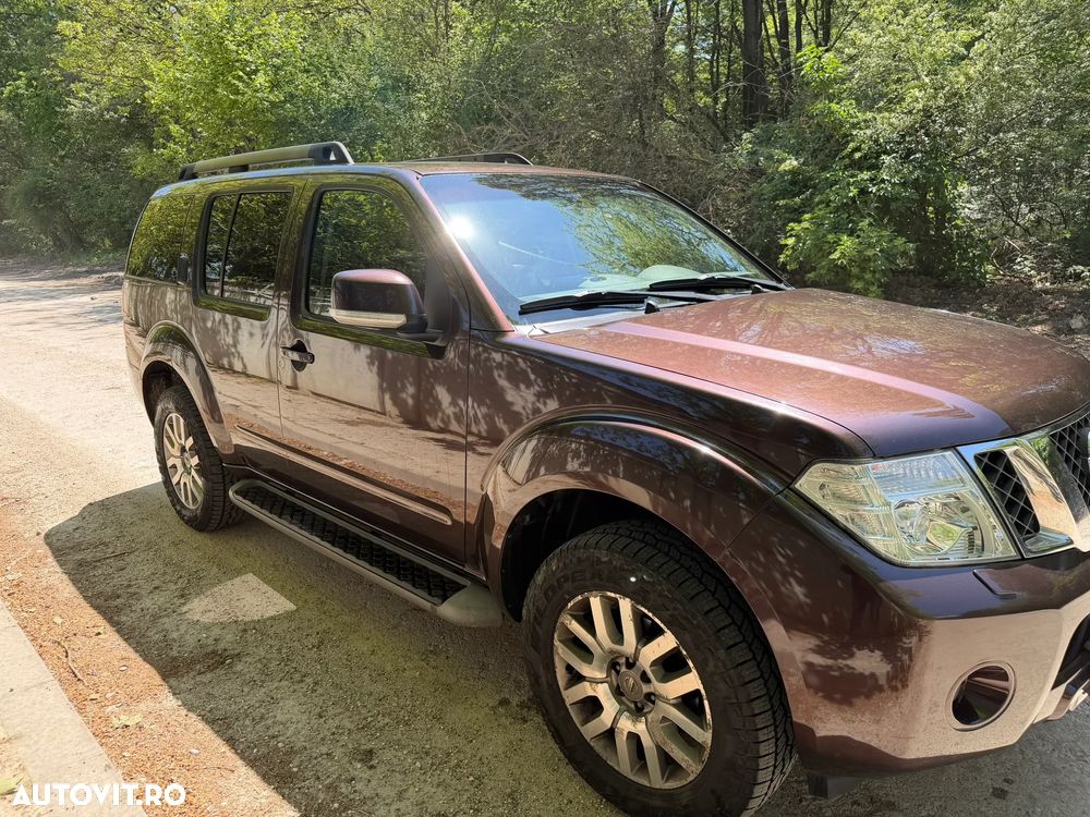 Nissan Pathfinder 2.5 dCi DPF All Mode 4X4 SE Aut. - 17