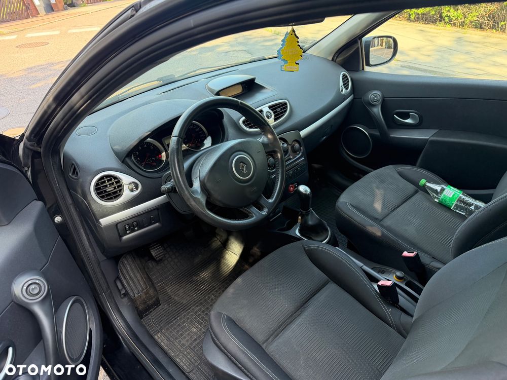 Renault Clio 1.2 16V Authentique - 7