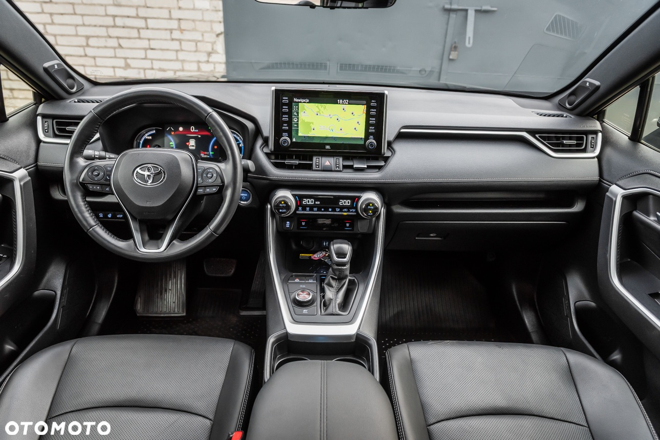Toyota RAV4 2.5 4x4 Hybrid Team Deutschland - 15