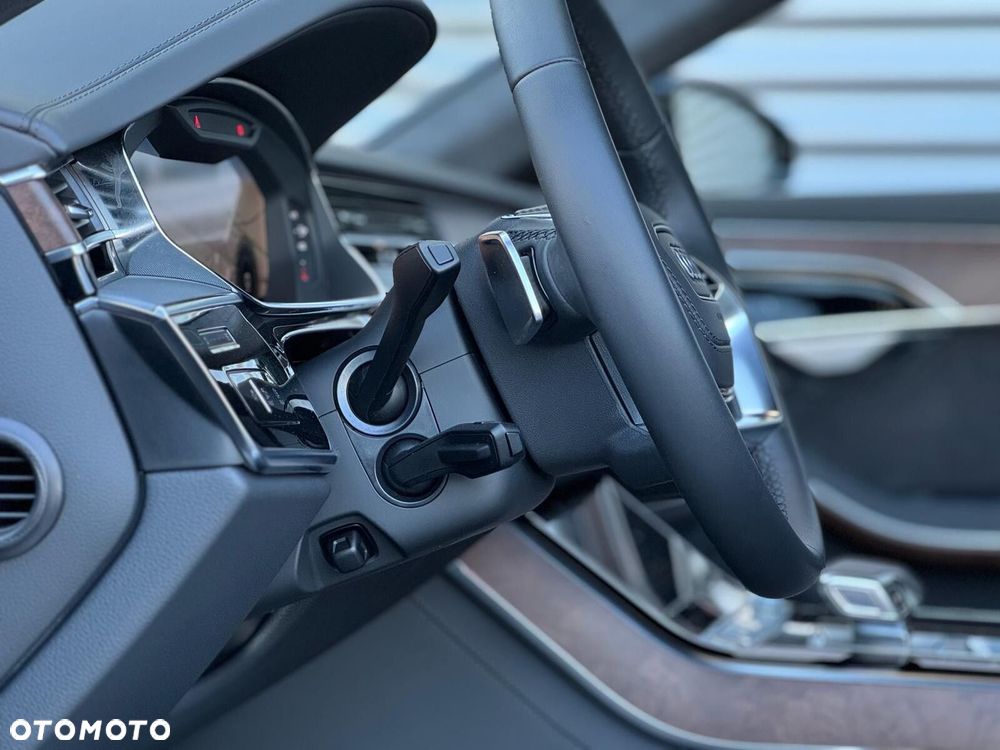 Audi A8 - 13
