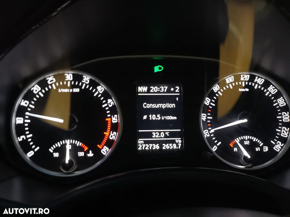 Skoda Octavia 1.6 TDI AMBITION - 6