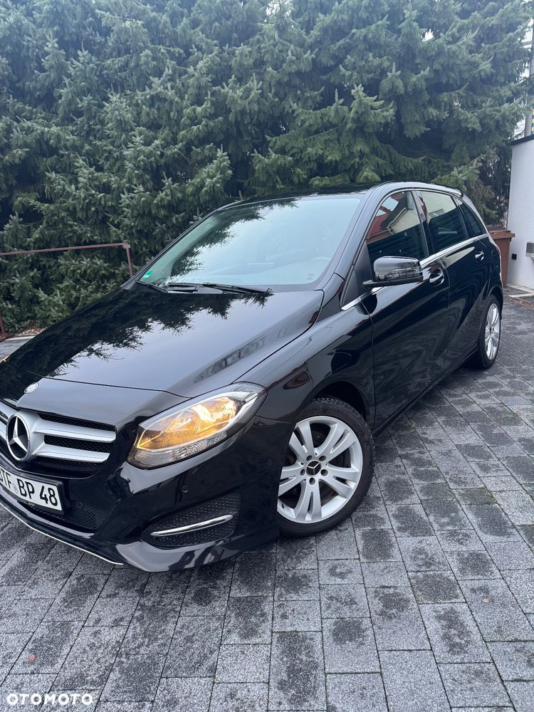 Mercedes-Benz Klasa B 180 Edition - 3