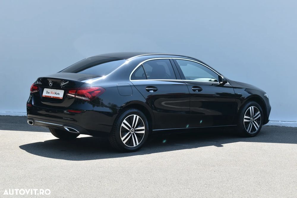 Mercedes-Benz A - 5