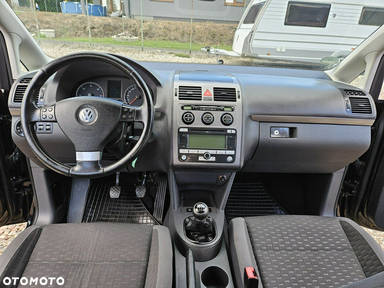 Volkswagen Touran - 13