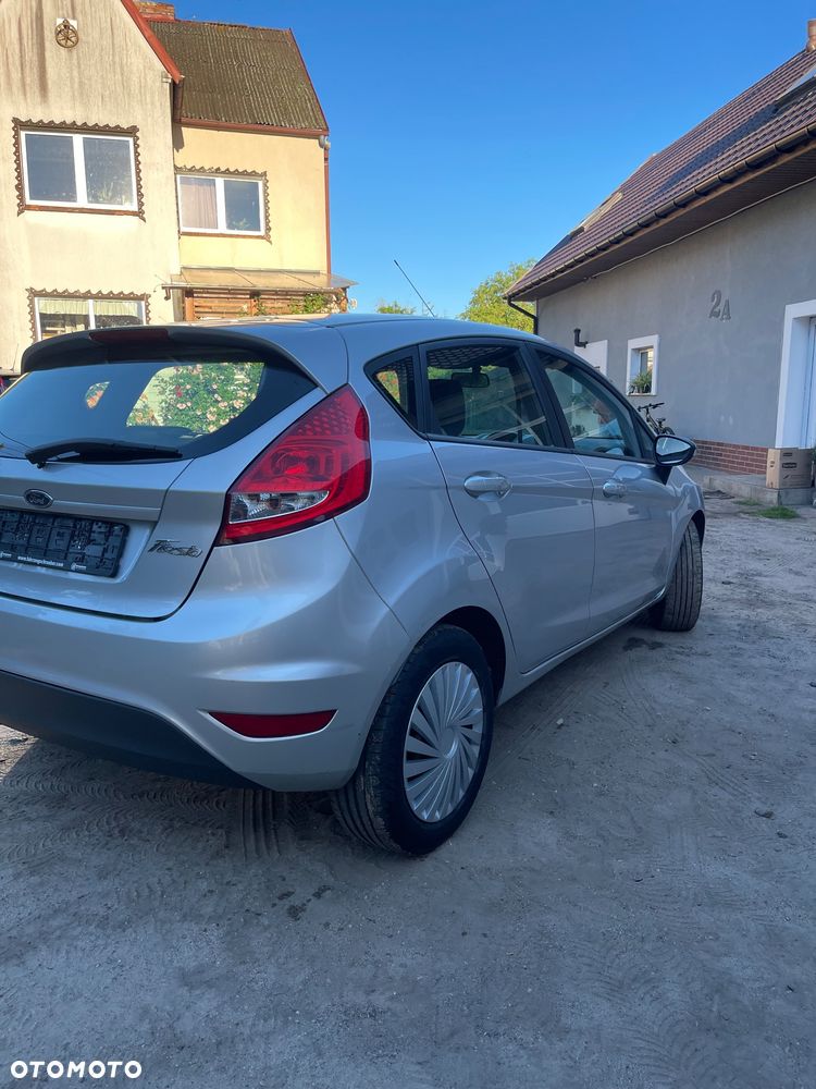 Ford Fiesta - 4