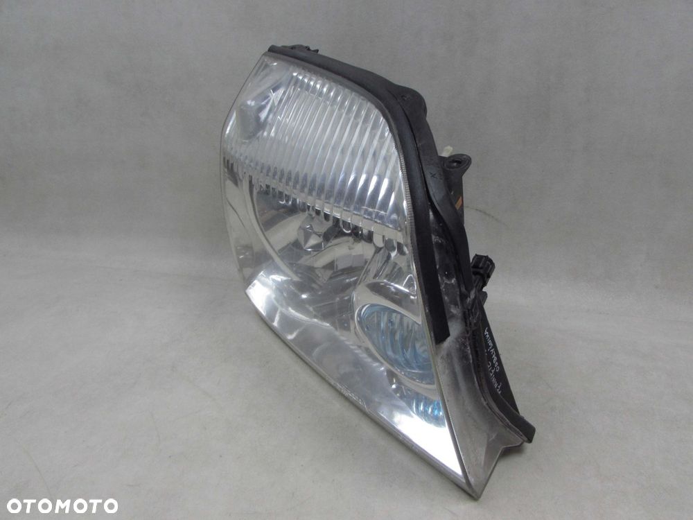 NISSAN X-TRAIL T30 LIFT 04-07 LAMPA PRZOD PRAWA REFLEKTOR XENON UK - 2