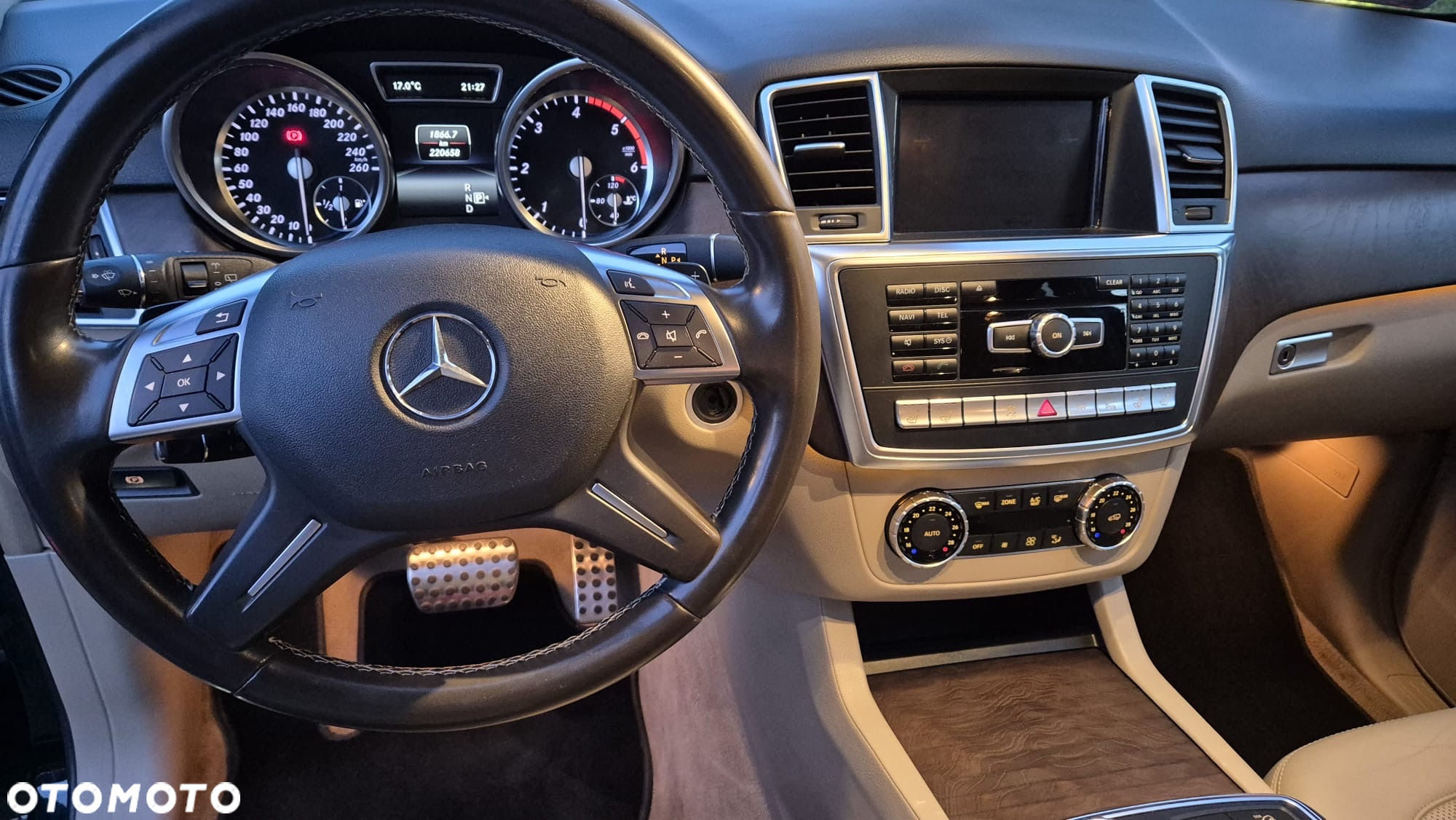 Mercedes-Benz ML 350 BlueTec 4-Matic - 15