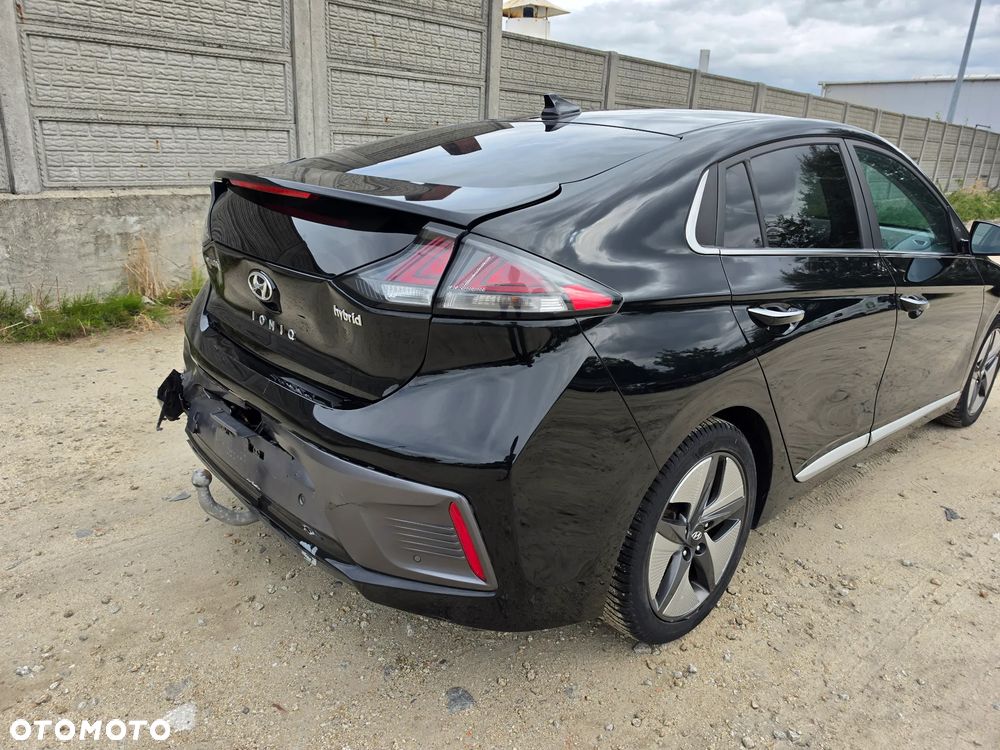 Hyundai IONIQ hybrid Platinum - 28