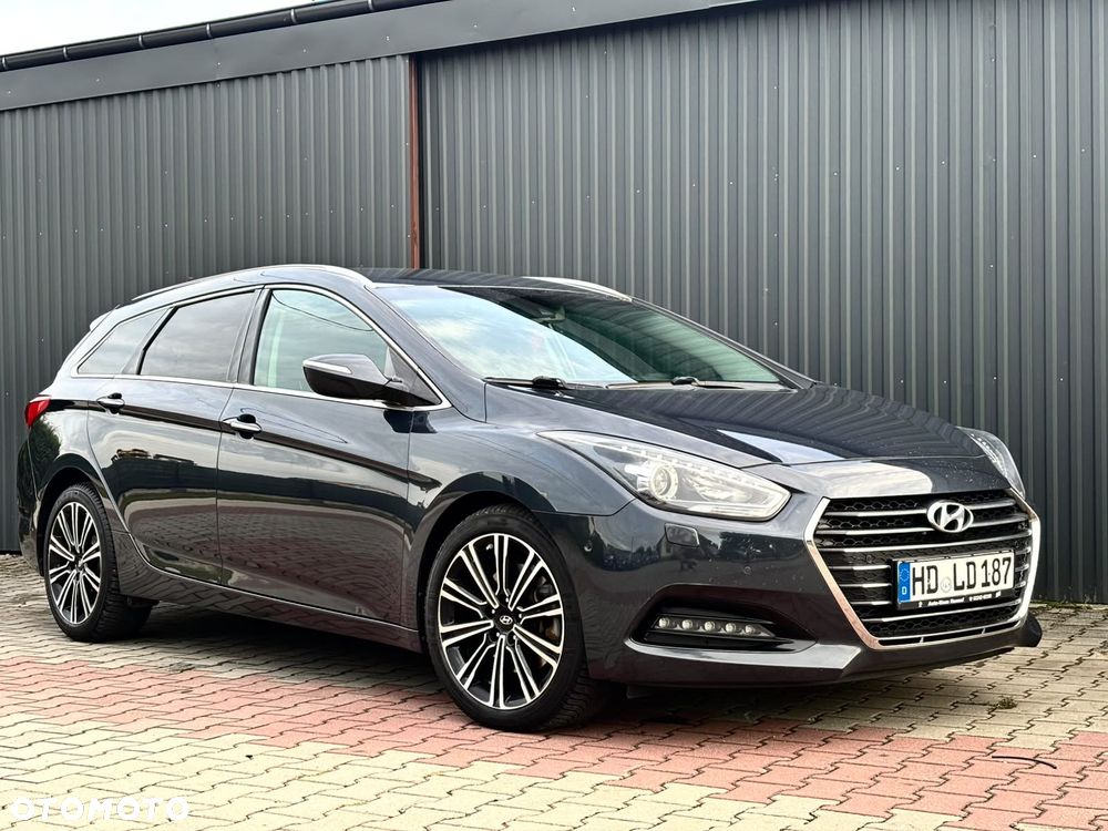 Hyundai i40 Kombi 1.7 CRDi DCT Premium - 3