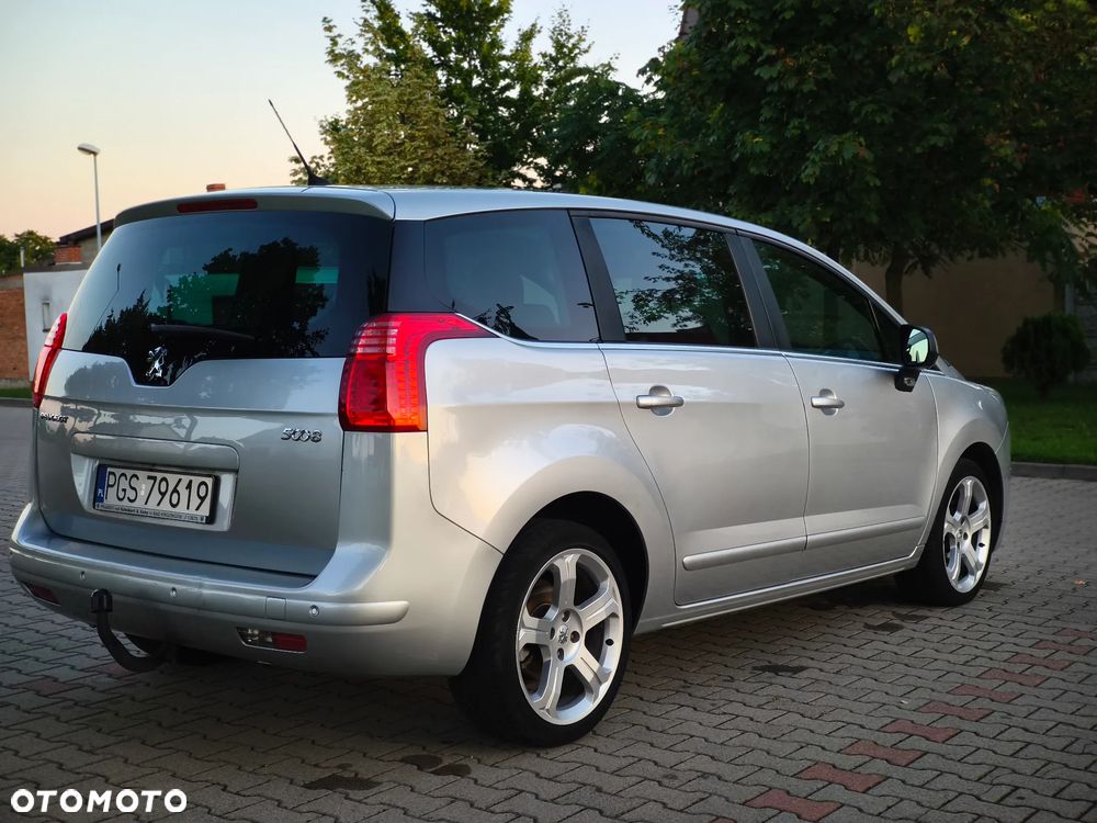 Peugeot 5008 1.6 HDi Active 7os - 8