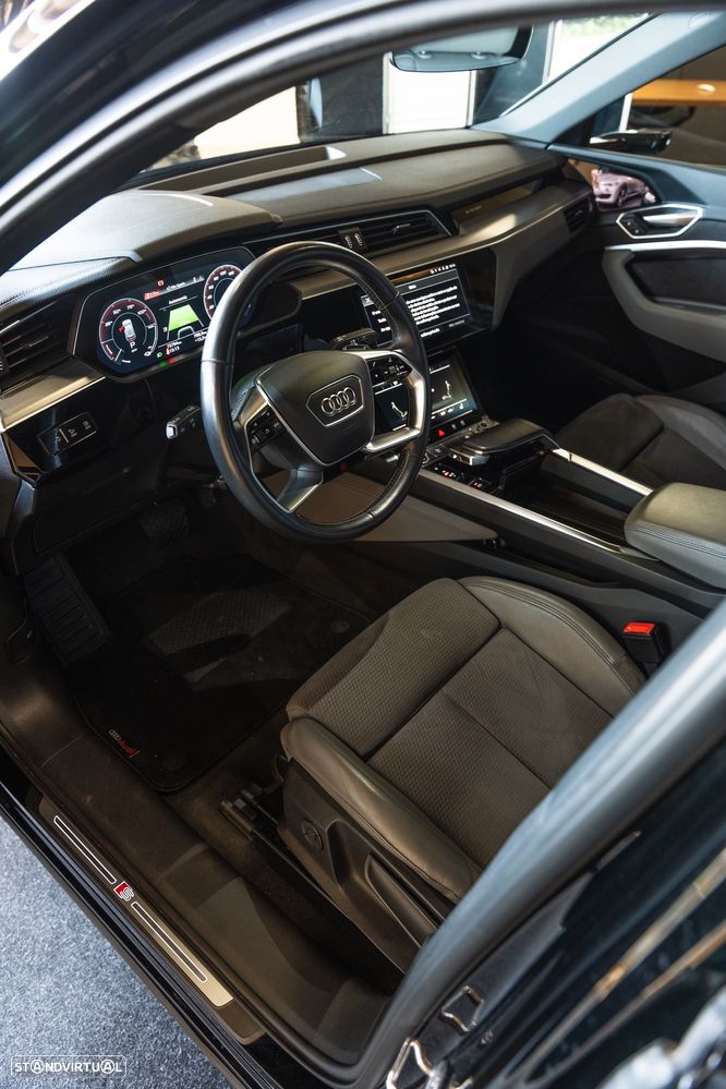 Audi e-tron 55 quattro S line - 9