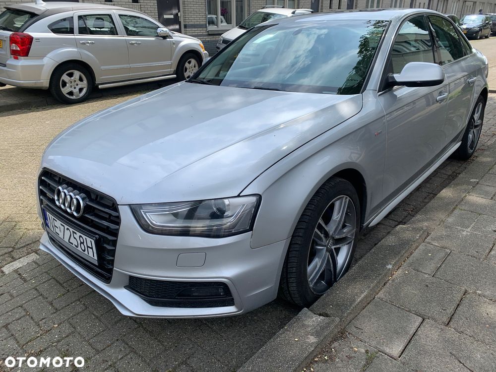 Audi A4 Limousine 2.0 TFSI quattro S tronic S line Sportpaket - 2