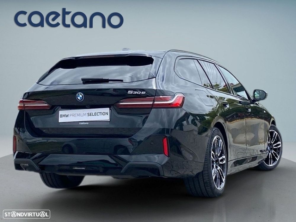BMW 530 e Pack Desportivo M - 7
