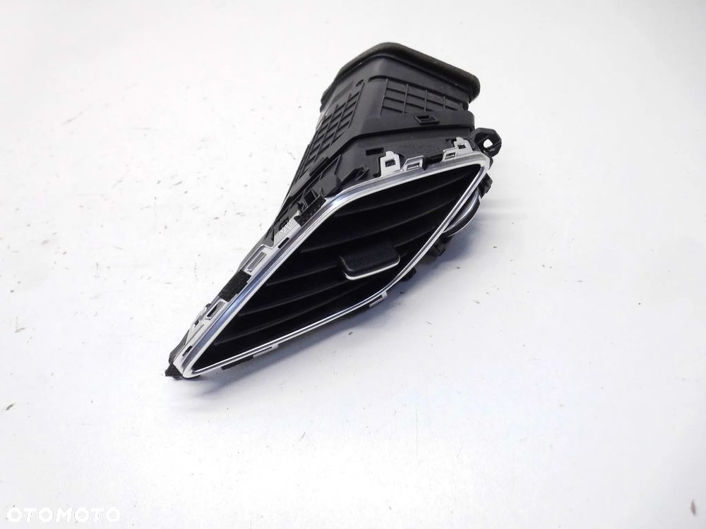 KRATKA NAWIEWU KONSOLI HYUNDAI I40 PRAWA