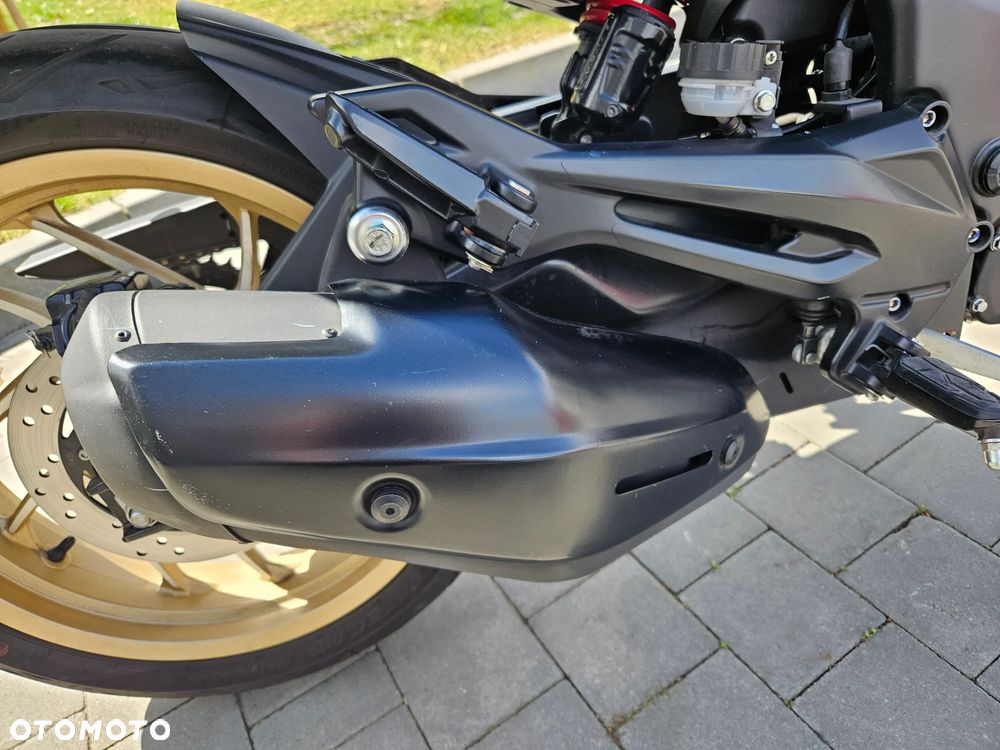Bajaj Dominar 400 - 12