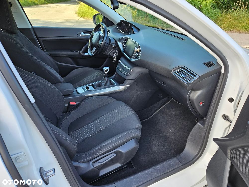 Peugeot 308 BlueHDi 120 Stop & Start Allure - 11