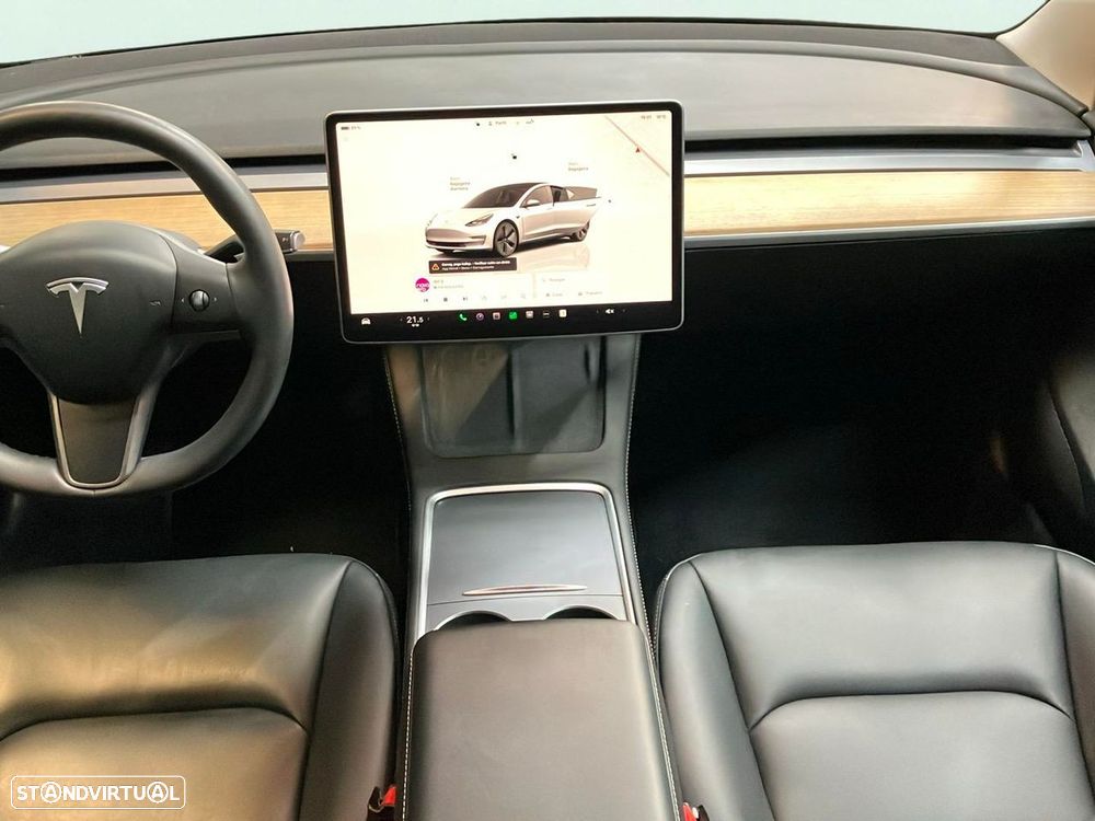 Tesla Model 3 - 12