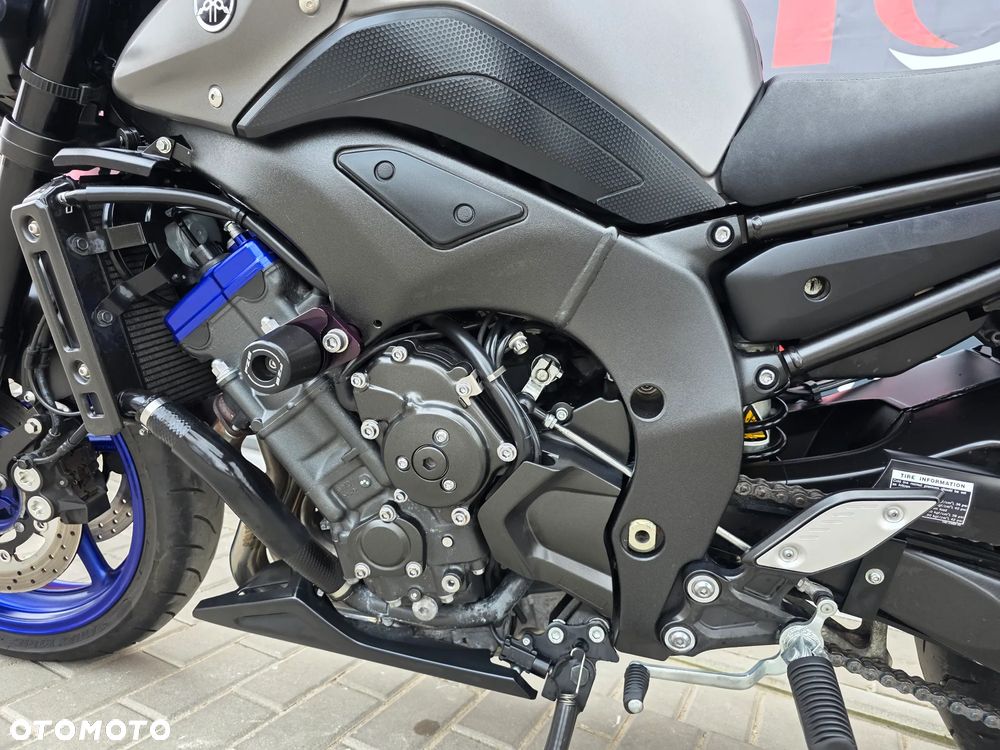 Yamaha FZ8 - 28