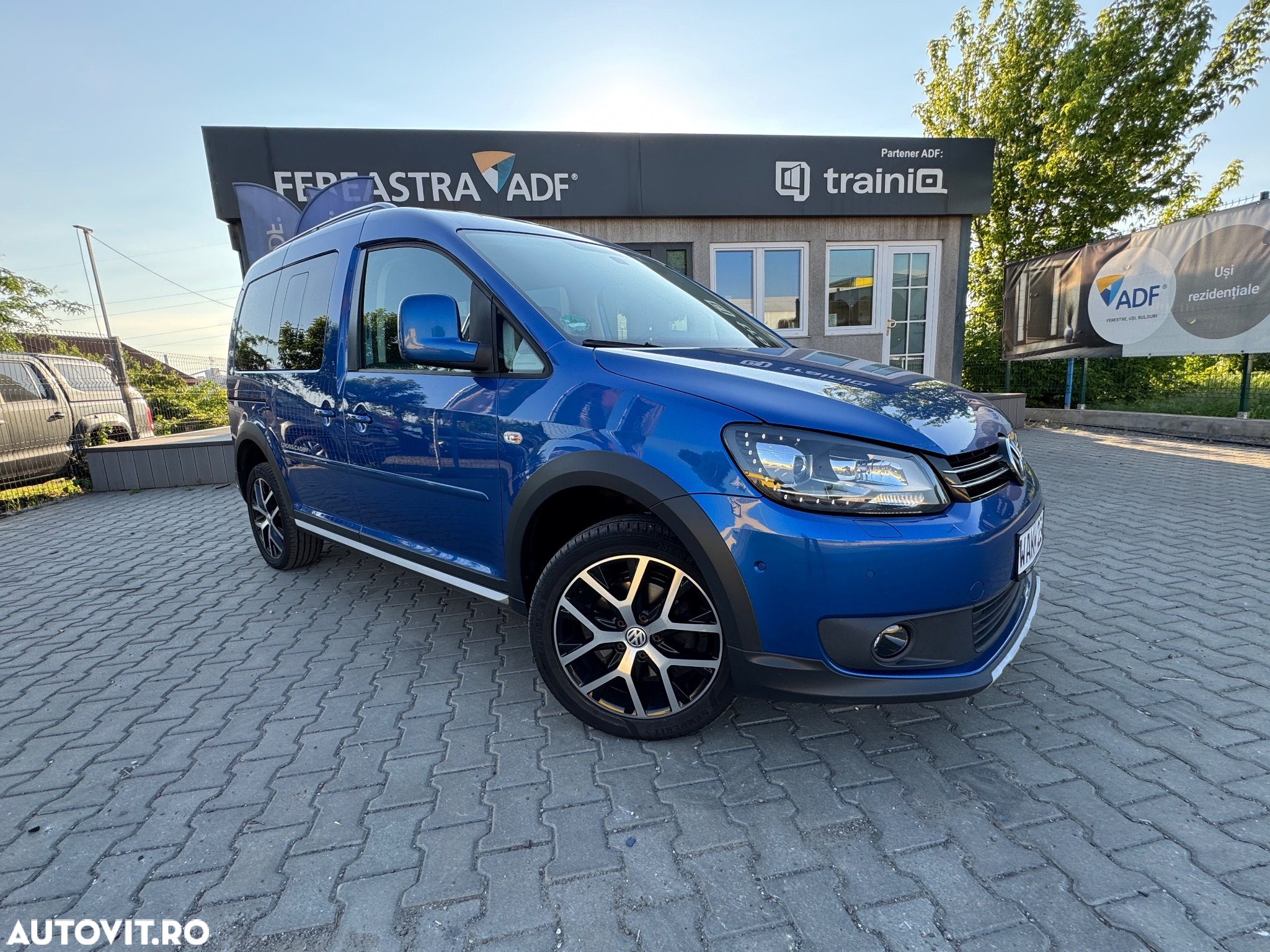 Volkswagen Caddy 2.0 TDI 4Motion Trendline - 3