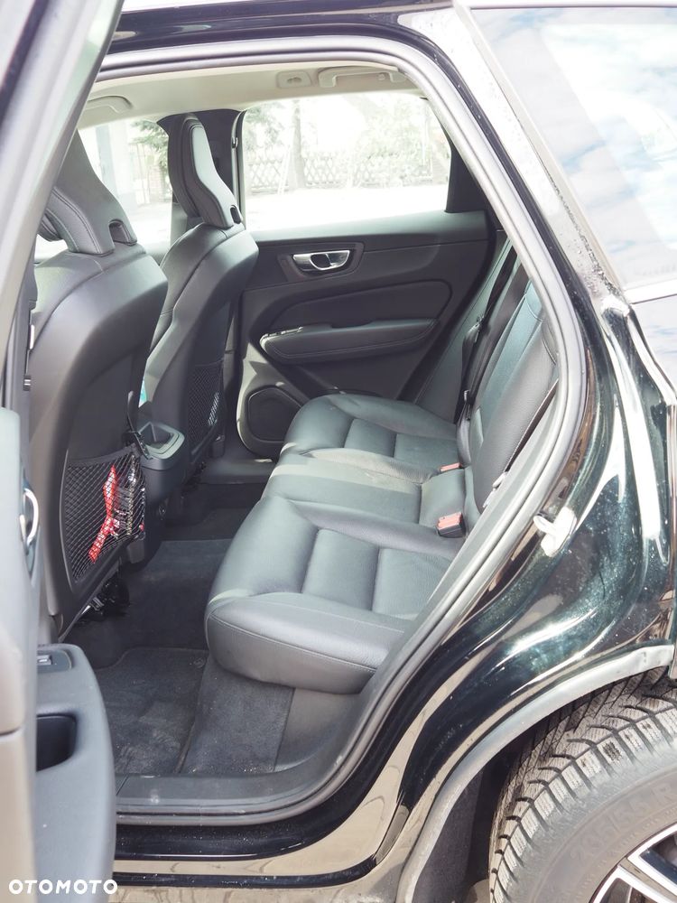 Volvo XC 60 D5 SCR AWD Inscription - 9
