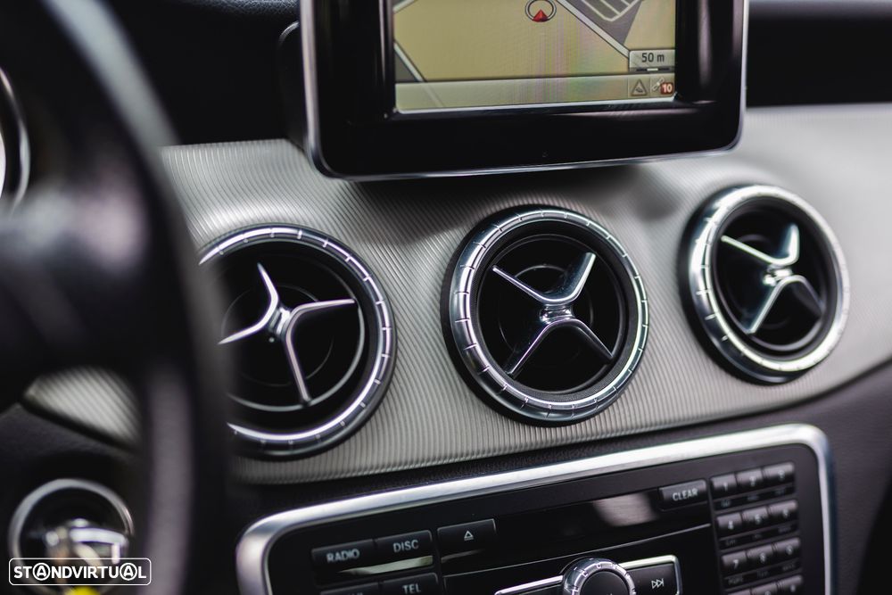 Mercedes-Benz CLA 180 (CDI) d 7G-DCT AMG Line - 17