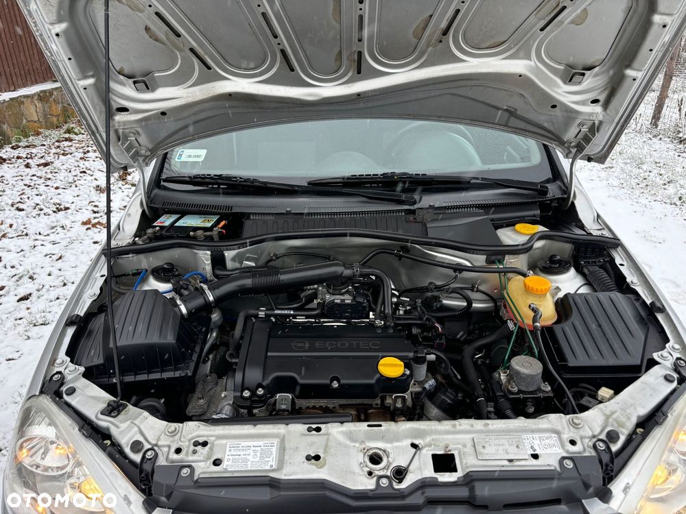 Opel Corsa 1.2 16V Edition - 14