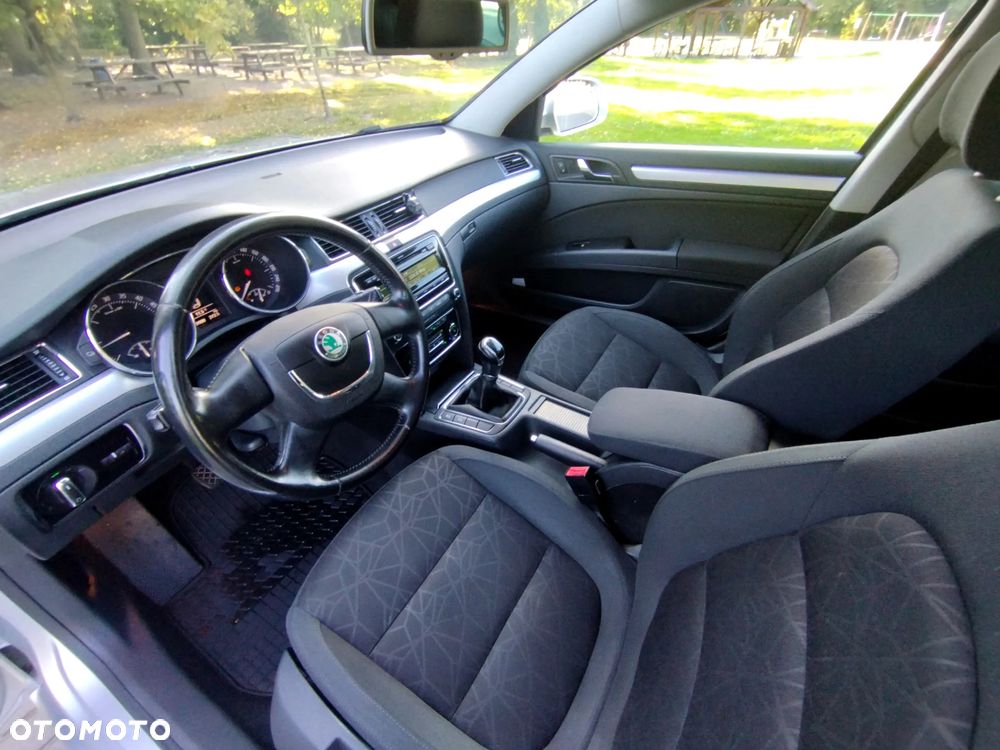 Skoda Superb 2.0 TDI Family - 15