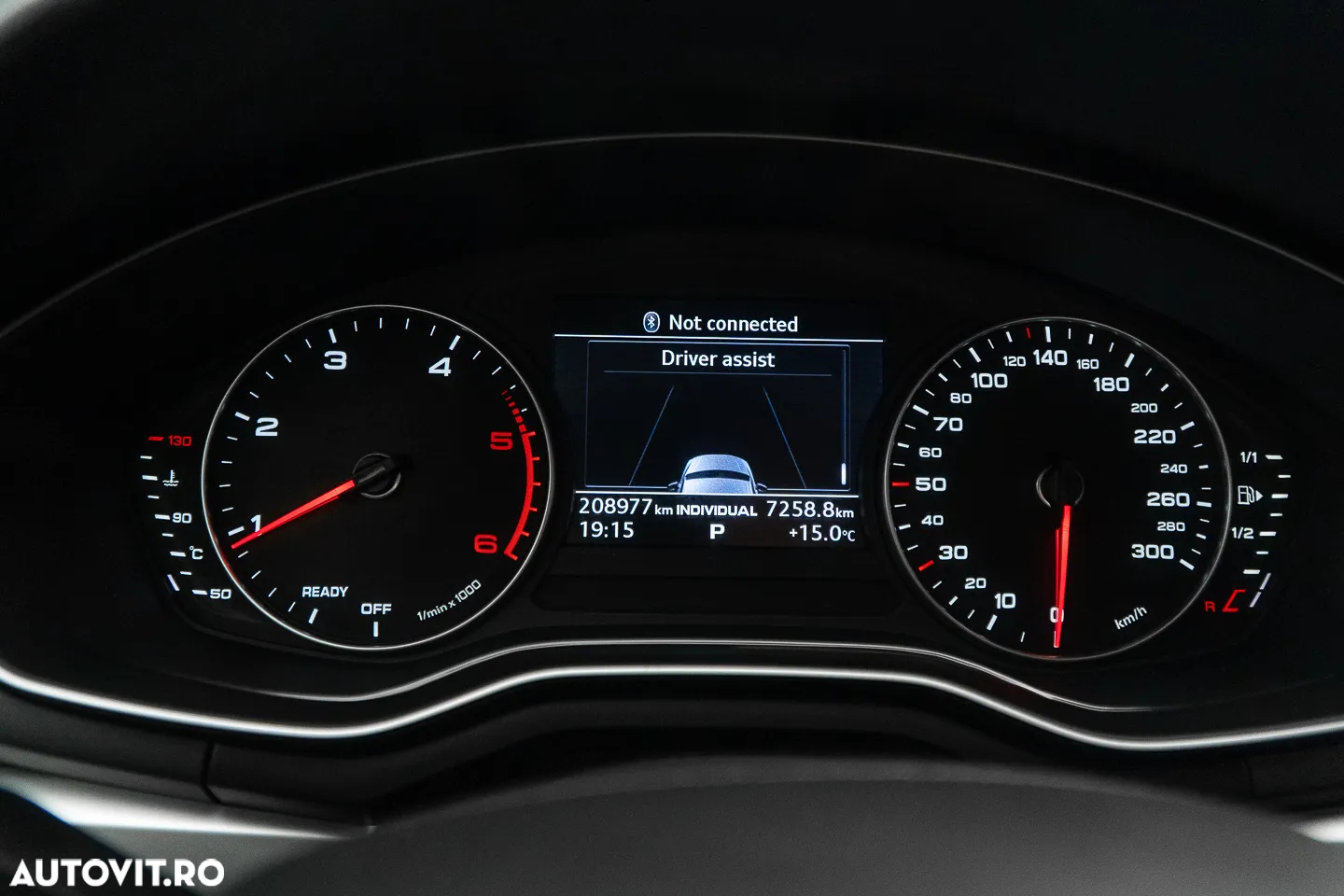Audi A4 2.0 TDI S tronic Design - 41