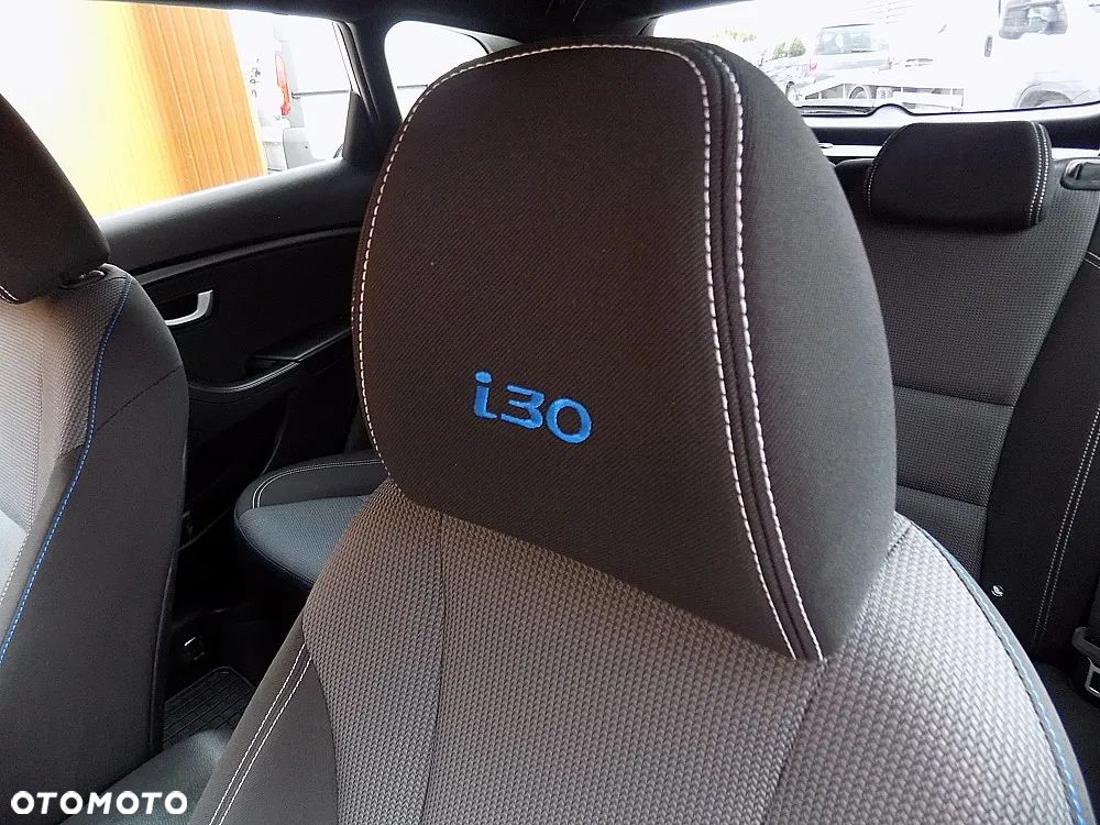 Hyundai i30 1.6 GDI BlueDrive Go DCT - 12